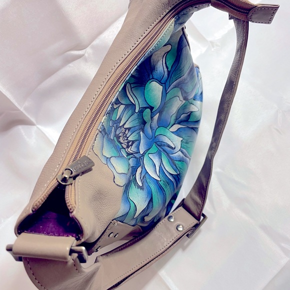 Anuschka hand painted signed hobo bag - Picture 6 of 6